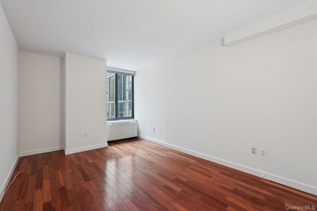 10 City Place 3D, White Plains, NY 10601