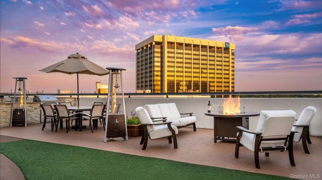 10 City Place 3D, White Plains, NY 10601