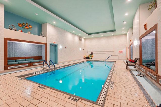 10 City Place 3D, White Plains, NY 10601