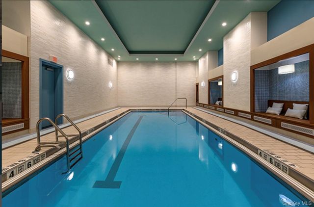 10 City Place 3D, White Plains, NY 10601