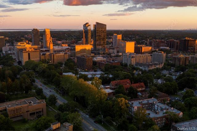 10 City Place 3D, White Plains, NY 10601