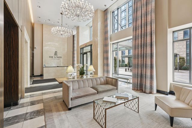 10 City Place 3D, White Plains, NY 10601