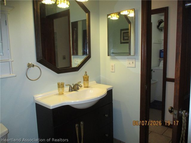 243 SHEPPARD Road NW, Lake Placid, FL 33852