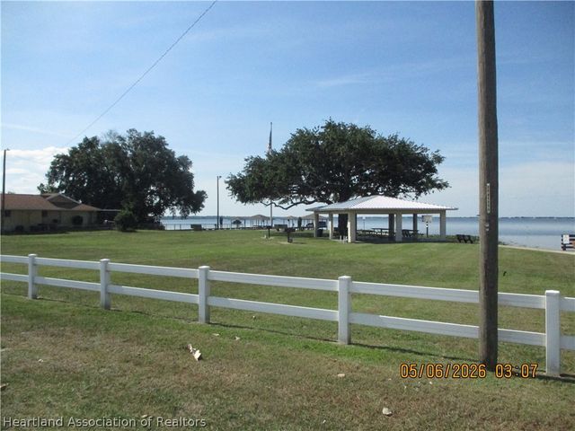 243 SHEPPARD Road NW, Lake Placid, FL 33852