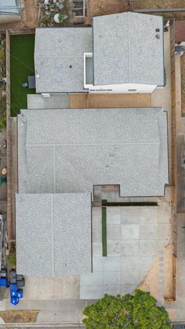 4951 Genesee Avenue, San Diego, CA 92117