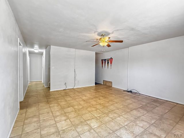 409 W Baldwyn Dr, Pueblo West, CO 81007