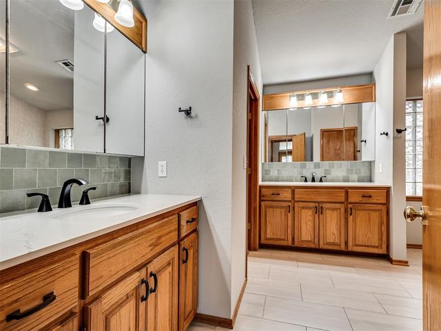 3360 Allspice Run, Norman, OK 73026