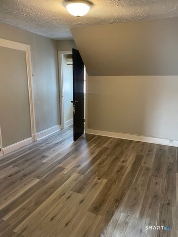 57 Blue Hills Avenue 3, Hartford, CT 06112