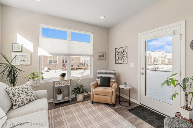 48738 Rockview Road, Novi, MI 48374