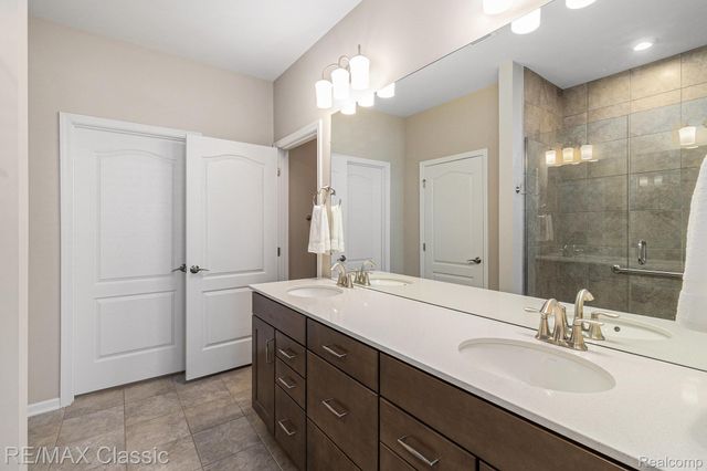 48738 Rockview Road, Novi, MI 48374