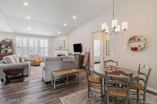 48738 Rockview Road, Novi, MI 48374