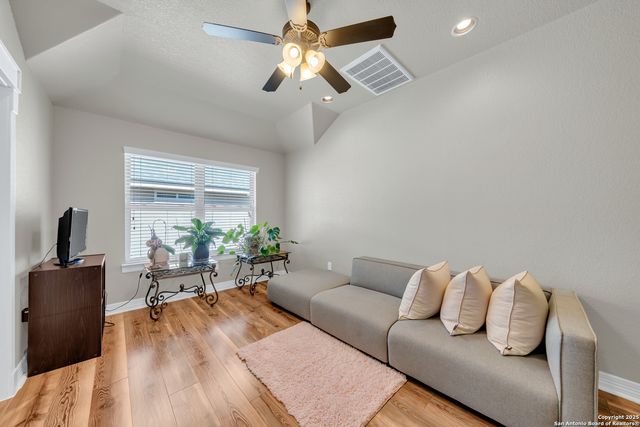 7634 Hays Hill, San Antonio, TX 78256