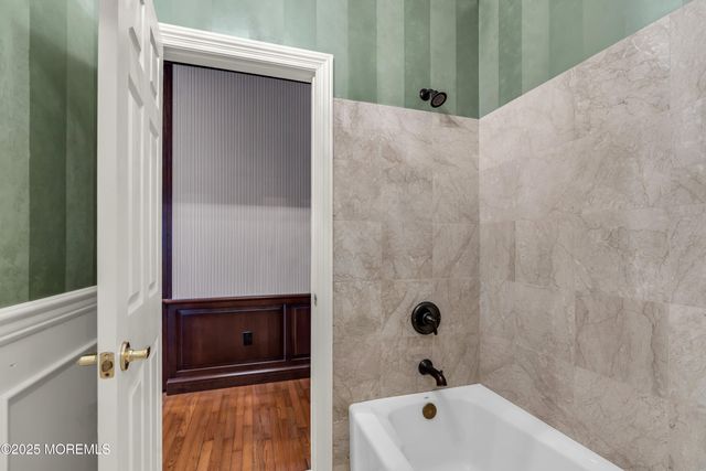 26 Bruns Road, Allenhurst, NJ 07711