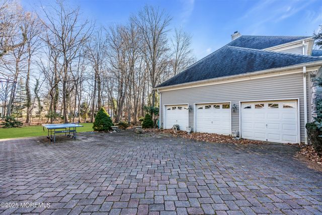 26 Bruns Road, Allenhurst, NJ 07711
