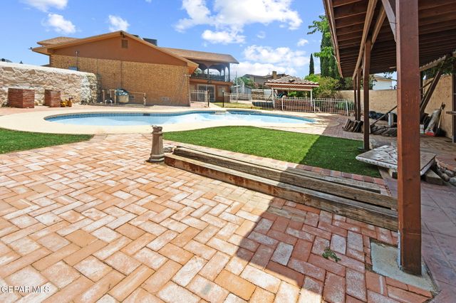 2214 MERMAID Drive, El Paso, TX 79936
