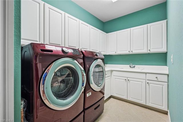 7168 Lemuria CIR # 1701, Naples, FL 34109