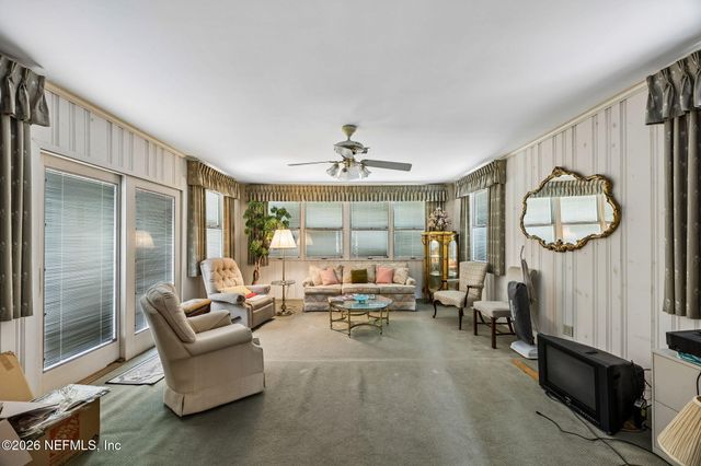 4745 QUEEN Lane, Jacksonville, FL 32210