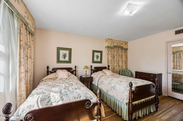 4745 QUEEN Lane, Jacksonville, FL 32210