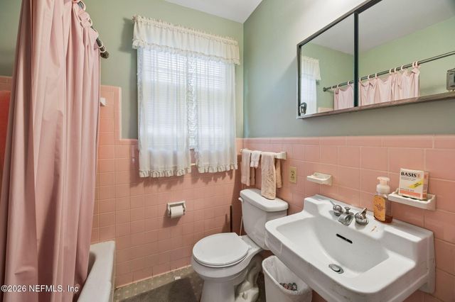 4745 QUEEN Lane, Jacksonville, FL 32210