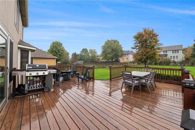 1040 Stonecreek Drive, Lawrence, KS 66049