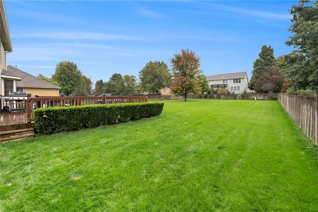 1040 Stonecreek Drive, Lawrence, KS 66049