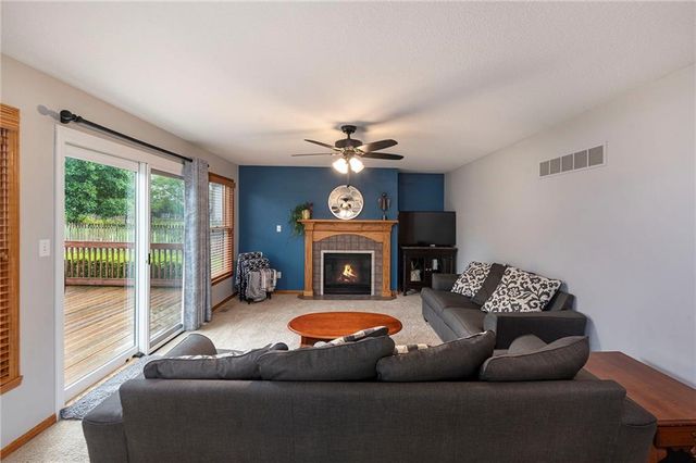 1040 Stonecreek Drive, Lawrence, KS 66049