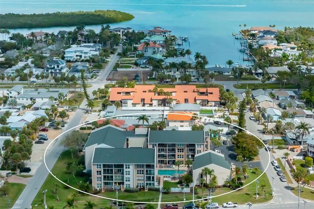 845 BENJAMIN FRANKLIN DRIVE 302, Sarasota, FL 34236