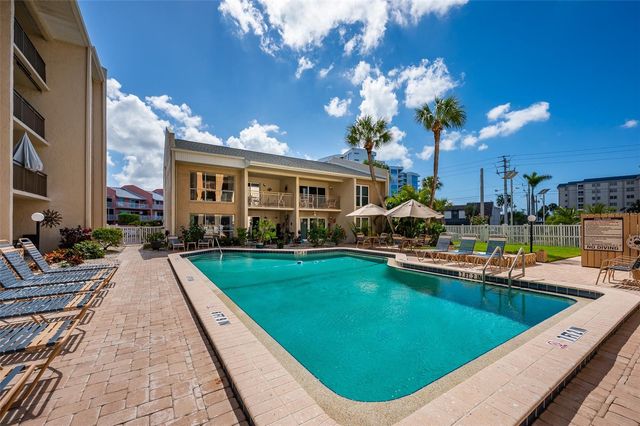 845 BENJAMIN FRANKLIN DRIVE 302, Sarasota, FL 34236