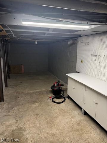 1729 Gambrinus Avenue SW, Canton, OH 44706