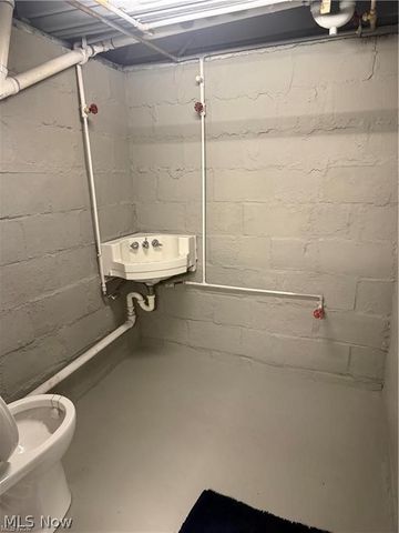 1729 Gambrinus Avenue SW, Canton, OH 44706