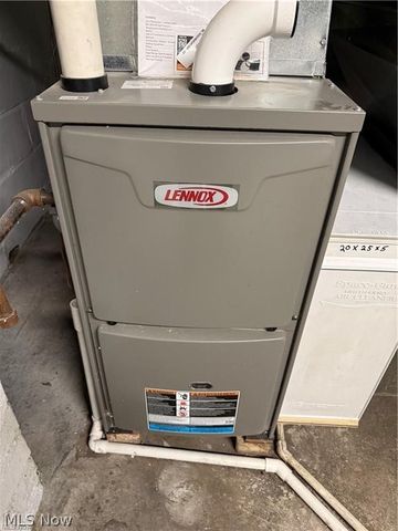 1729 Gambrinus Avenue SW, Canton, OH 44706