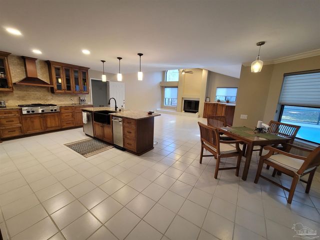 3407 Applegate St, Pensacola, FL 32514