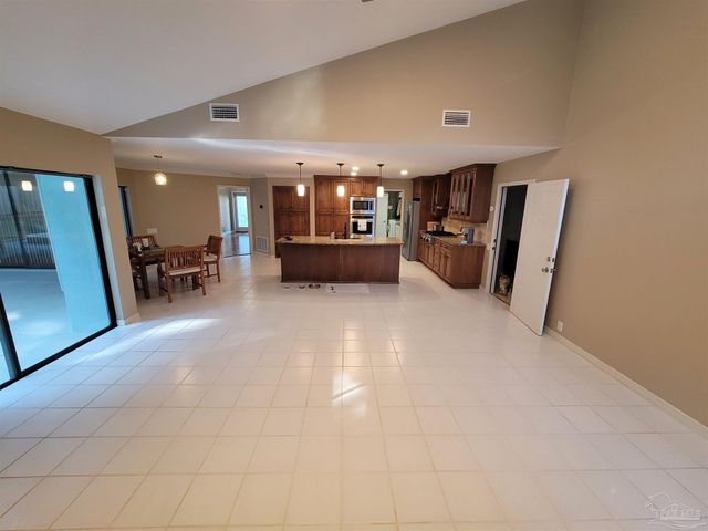 3407 Applegate St, Pensacola, FL 32514