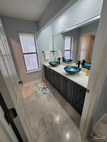 3407 Applegate St, Pensacola, FL 32514