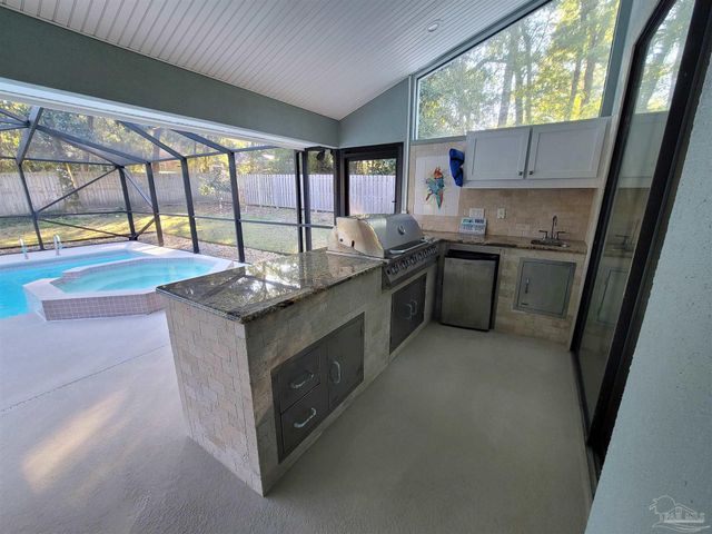 3407 Applegate St, Pensacola, FL 32514