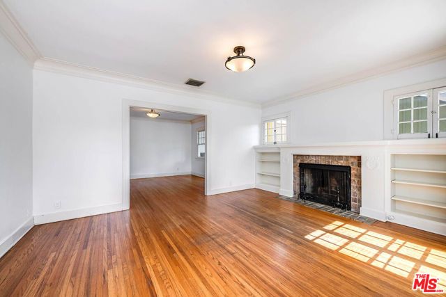 330 N Gower Street, Los Angeles, CA 90004