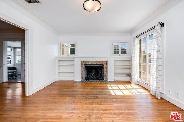330 N Gower Street, Los Angeles, CA 90004