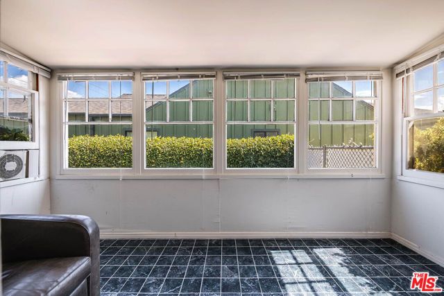 330 N Gower Street, Los Angeles, CA 90004
