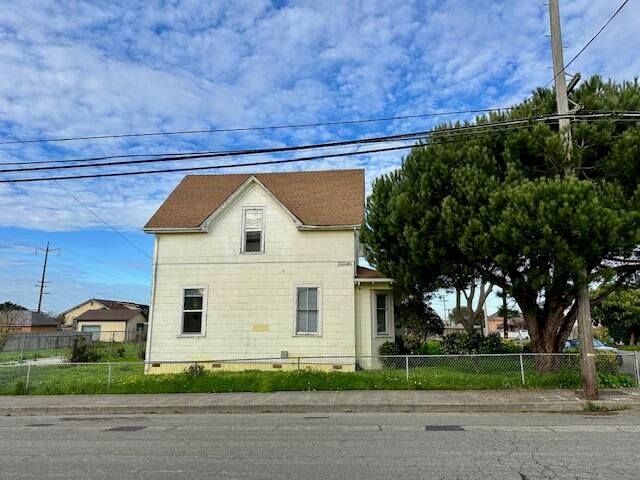 2036 Albee Street, Eureka, CA 95501