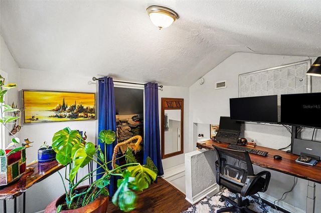 1655 PRESTON ST S, St Petersburg, FL 33712
