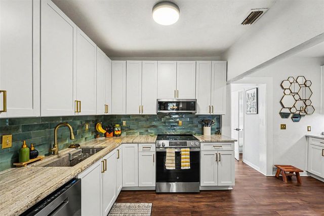 1655 PRESTON ST S, St Petersburg, FL 33712