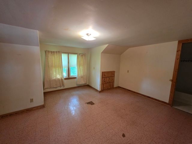 405 1st Avenue, Frederika, IA 50631