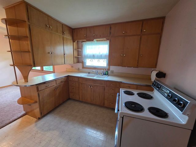405 1st Avenue, Frederika, IA 50631