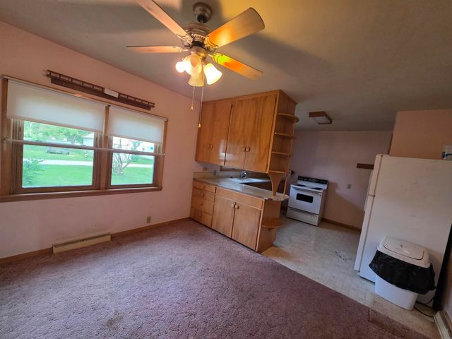 405 1st Avenue, Frederika, IA 50631