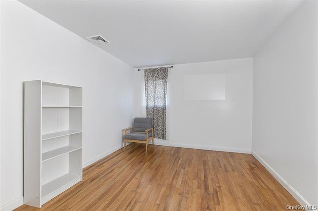 22 Hudson Place, Hempstead, NY 11550