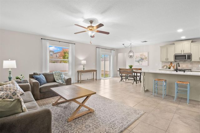 6708 HAZELNUT SPICE DRIVE, Sun City Center, FL 33573