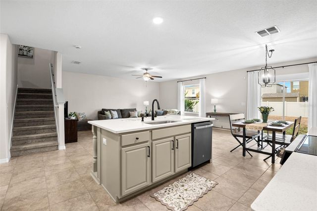 6708 HAZELNUT SPICE DRIVE, Sun City Center, FL 33573