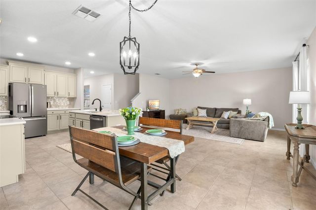 6708 HAZELNUT SPICE DRIVE, Sun City Center, FL 33573