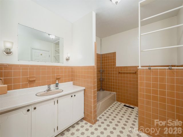 79 Edgewood Drive, Arden, NC 28704