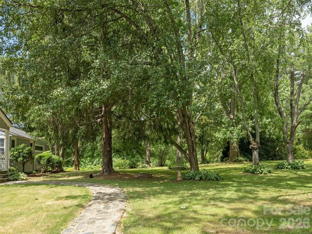79 Edgewood Drive, Arden, NC 28704